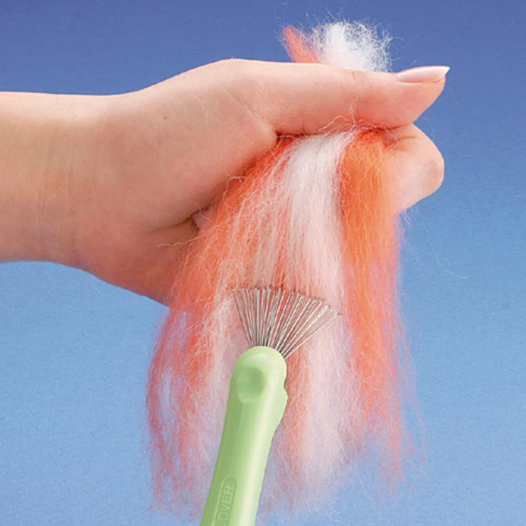 Clover Needle Felting Claw and Mat Cleaner